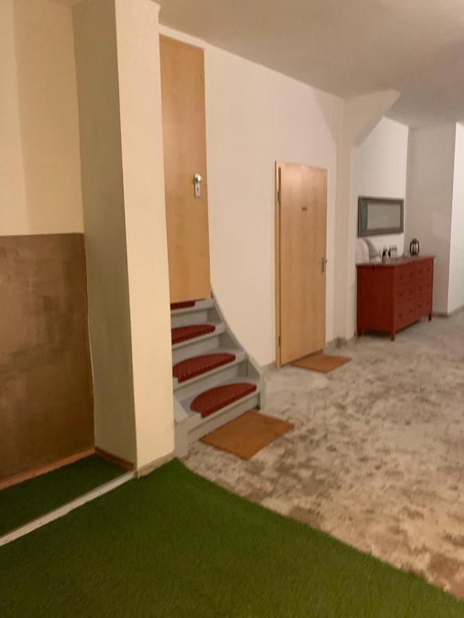 Eddy'S Stadt Appartement クヴェードリンブルク エクステリア 写真
